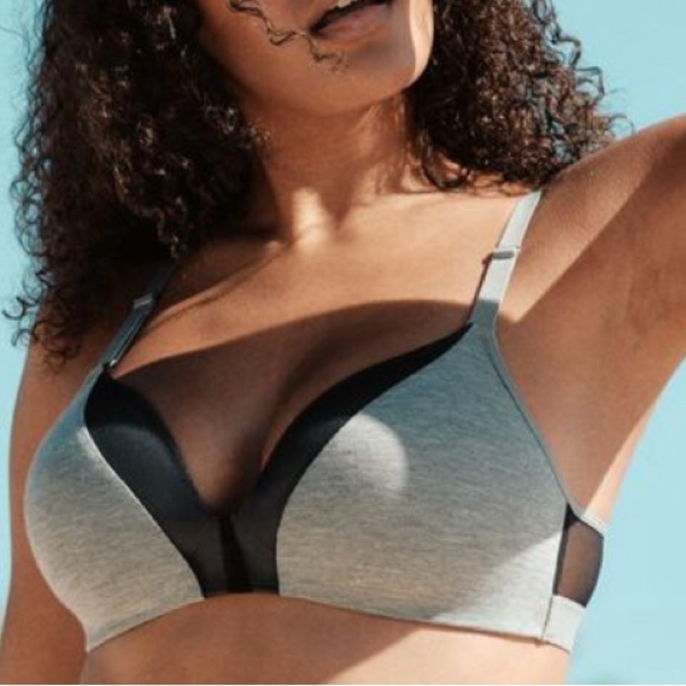 All You Lively Womens The All-Day Deep V‎ No-Wire Bra Heather Gray